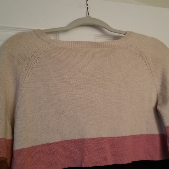 August Mist Medium Colorblock Sweater - Picture 3 of 4